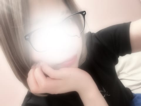 本日は23時までいます✨✨
この後20：15〜🈳です！
ご予約お待ちしてます❣️