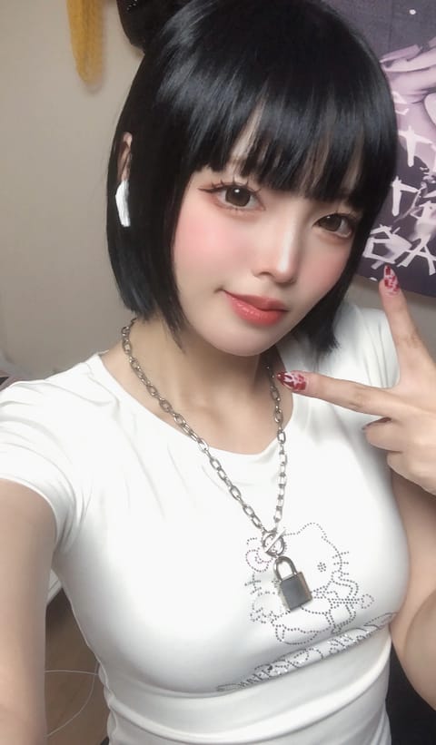 明日11:00~19:00出勤してます՞ ̳o̴̶̷̤  ̫ o̴̶̷̤ ̳՞
会いに来てニャン🐱♥️