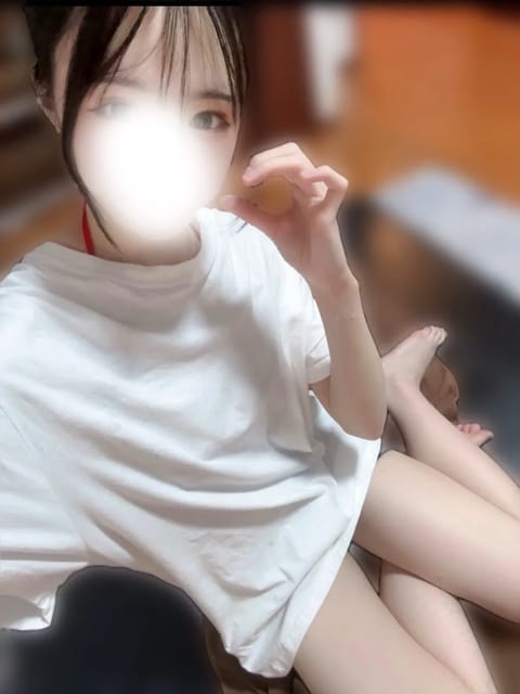 ☎️本日18時〜24時☎️  📍新宿ルーム

出勤してます☀️

ご予約お待ちしてます☺️
