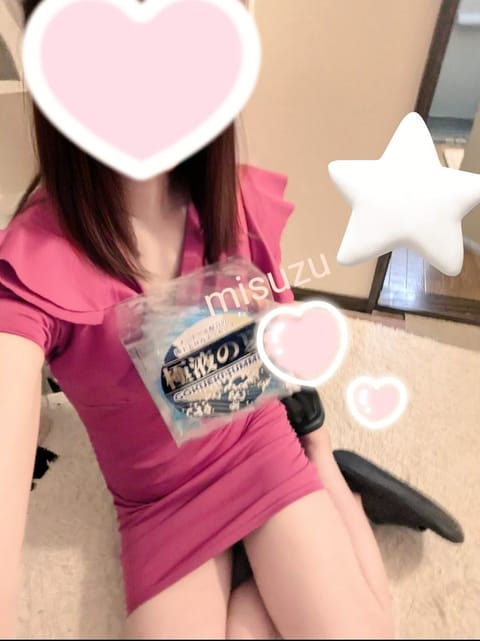 またまたありがとうございました☺️
途中で食べちゃってすみません🙏🏻美味しかったです✨またお待ちしてますね🤍まだご予約お