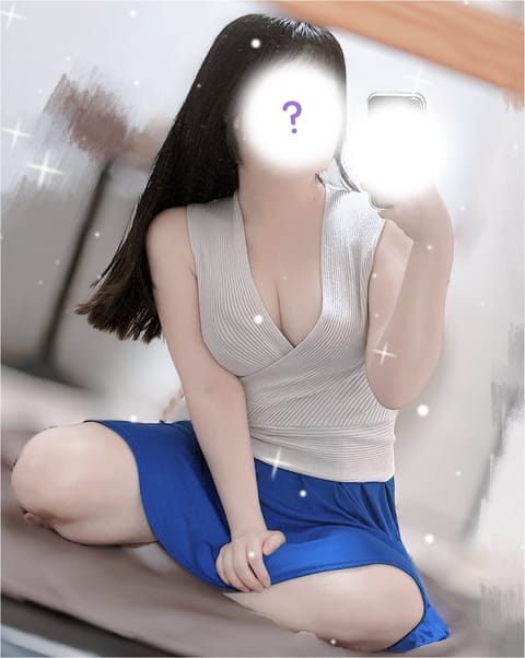 こんにちは~小林です🌼.*
本日も大変あちちとなっており🫠🫠
こんな気温ではありますが癒すやる気はまんまんですよ~✊🏻💕