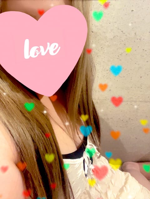 #MrsOnlyOne2 奈々です♡
本日は遅めスタートですが
今からラストまで十三ルームです！
昨日から急に寒い時間帯