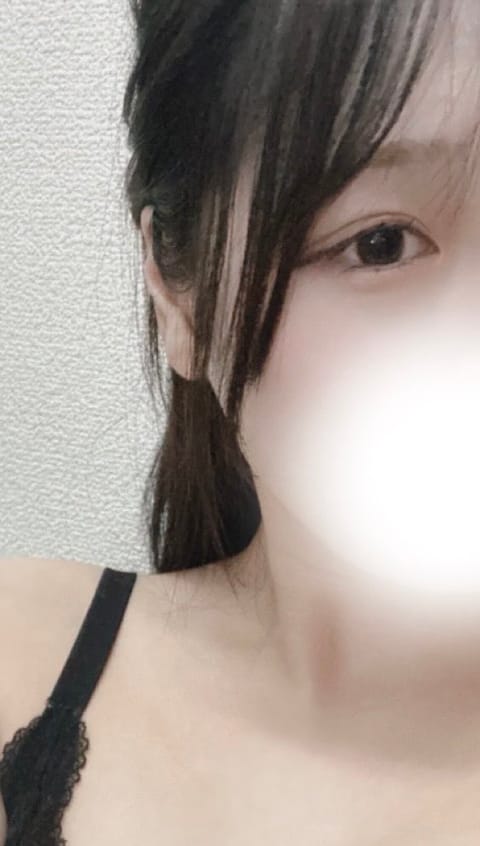 18時から出勤してます❕
待ってるよーん🎶