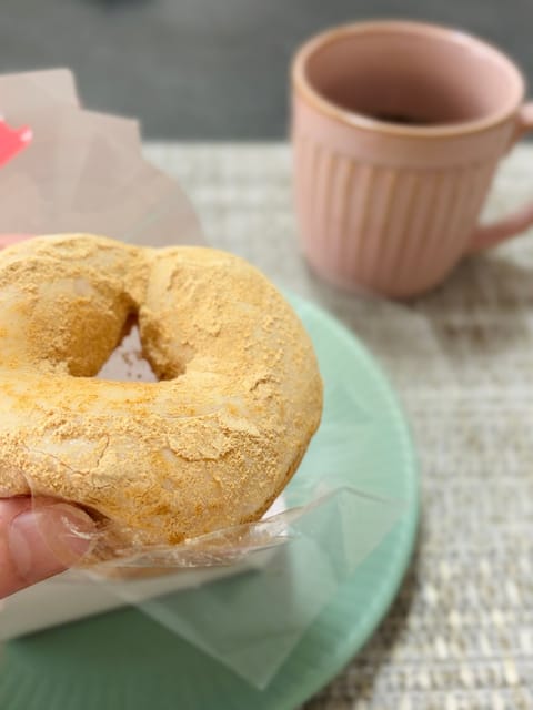 今朝はミスドのもっちゅりんに並んできました🍩

行列に並ぶのすごく苦手なんですが
去年買えなかった悔しさがあるので
覚悟