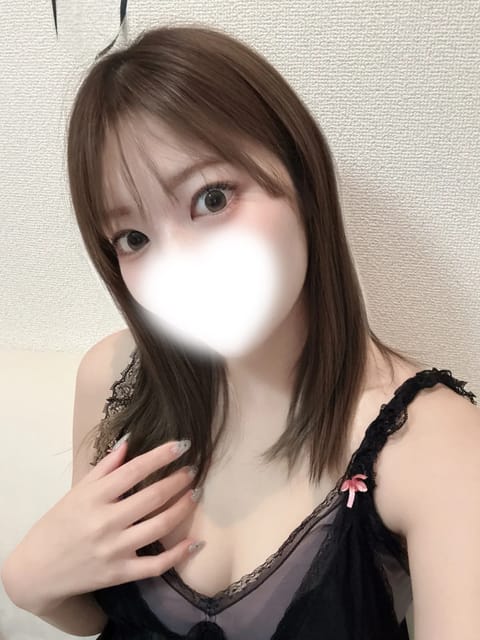 こんにちは〜🐰🌱‬‪
今日は台風ですが本日も17:00より出勤してます❕

🈵22:00~

上記以外のお時間でしたら受