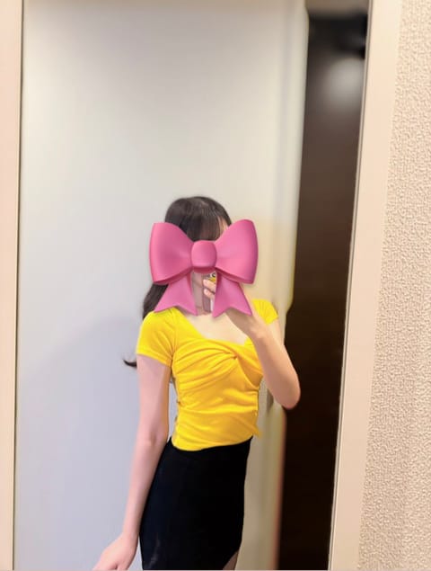 こんばんは🌙ゆきです🤍

本日5日(木)は19:00-26:00で出勤してます🎀
お部屋暖かくしてまってます👋🏻
ぜひゆ