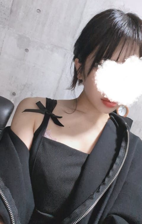 本日18:00 〜
ご案内️⭕️です！！

一緒に夢のような時間を過ごしませんか❄️❄️

ご予約お待ちしております💕
