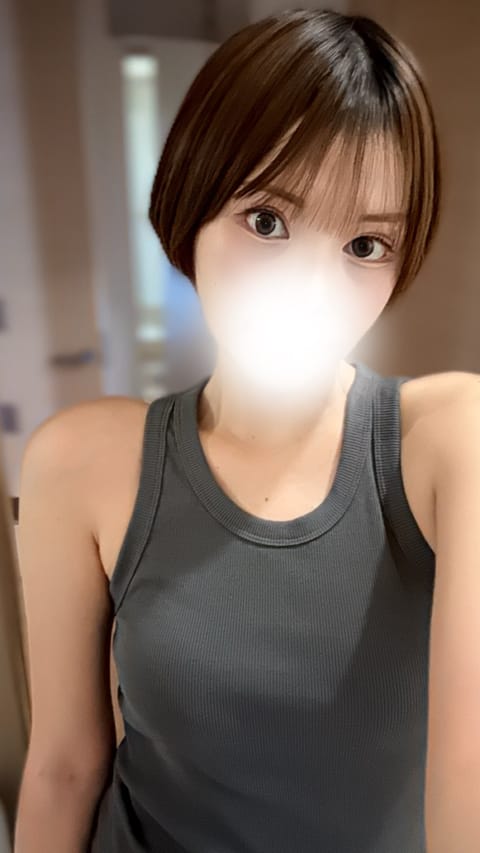 まだ袖なしになるのは🙀って思って羽織もの着て来たけど暑い☀️☀️☀️