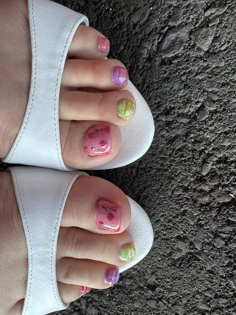 お仕事終わりました！今日のラストのお客様とのおしゃべり超楽しかった(⋈◍＞◡＜◍)。*:･ﾟ✧ Happyな気分で帰れま