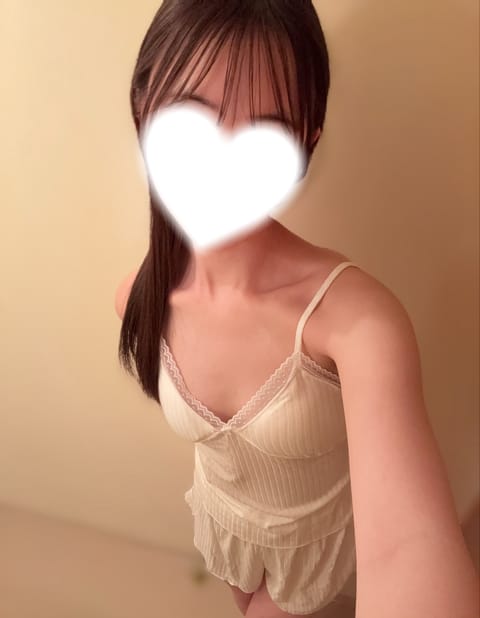 今日はピンクメイクしてみた！
ぜひ見に来てね🙄💓