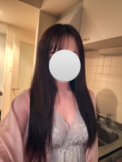 今日は雨風強くて寒いですね😳

お部屋暖かくしてお待ちしてます♪♪
13:50〜🈳あります！