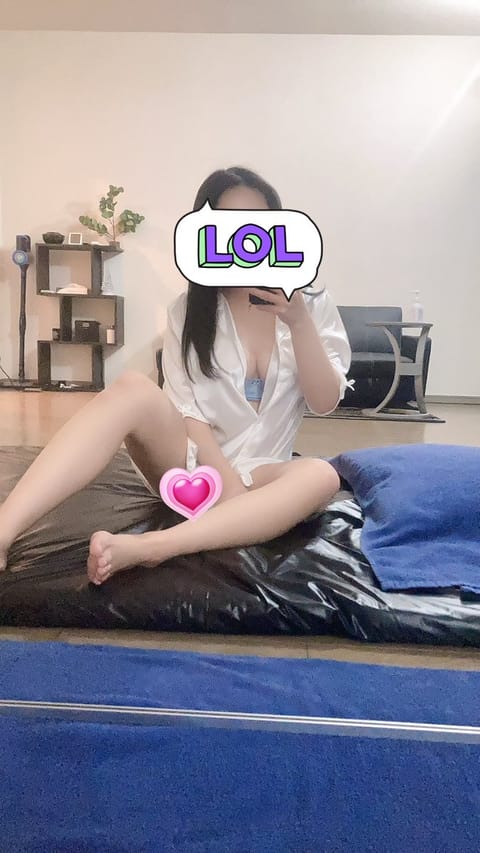 まだまだ寒い日が続いてますね🥺

オイルで温まりましょう☺️

19:30-27:30

本日もお待ちしております💖

