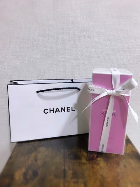 本日もありがとうございました💌

仲良しのお客様が毎回素敵なプレゼントを持ってきてくださるのですが、、🤍
今日はシャネル