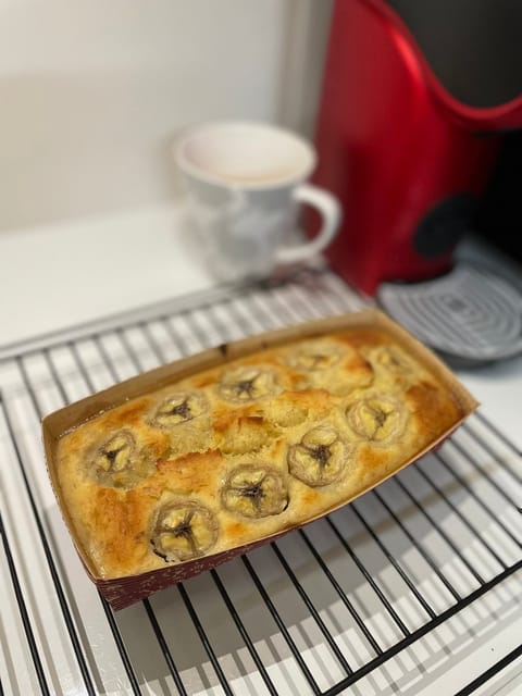 最近、お菓子作りにハマってます🍰
理科の実験みたいで楽しい♪😆✨
今日は朝からバナナケーキ🍌焼きました🫖
米粉🌾で作った