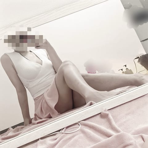 おはようございます☀️
みれいです🩷

連勤4日目❣️
本日も🤍浦安ルーム🤍
このあと
13:00~26:00出勤予定で