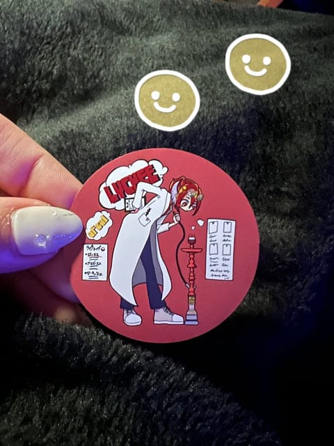 初めて行ったシーシャ屋さんで仲良くなった店員さんから可愛いシールもらった🧸💖
素敵なお店だったからまた行きたい🫶🏻