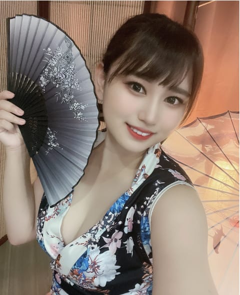 こんにちは( *ˊᵕˋ)ﾉ

今年1年も沢山のご予約ありがとうございました☺️
来年もよろしくお願いします🙇‍♀️🙏

