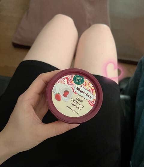 昨日は本指名のお客様方ありがとうございました☺️🍨♡

素敵な誕生日プレゼントもありがとうございました😢🤍

私の大好き
