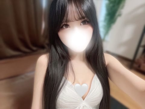 おはようございます☀️
今日はすっかり晴れてぽかぽかですね☺️
外出したくなりますね🍀*゜

本日11:00〜17:00