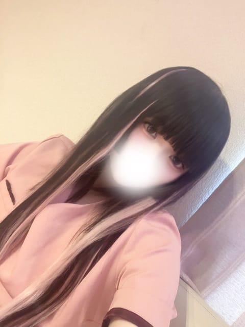 もうすぐバレンタイン💘
チョコプレゼントしちゃうよ〜🍫
リクエストあれば夜もでよかな
髪の色また変えるから楽しみにしてて