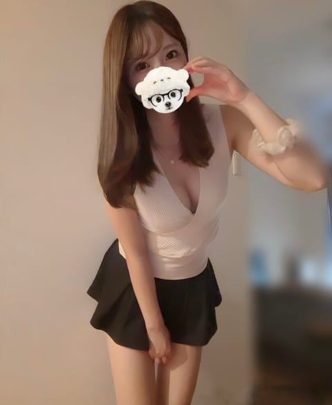 おはようございます🐰

本日も15-23時で出勤してます🫧
あいにきてねー💓