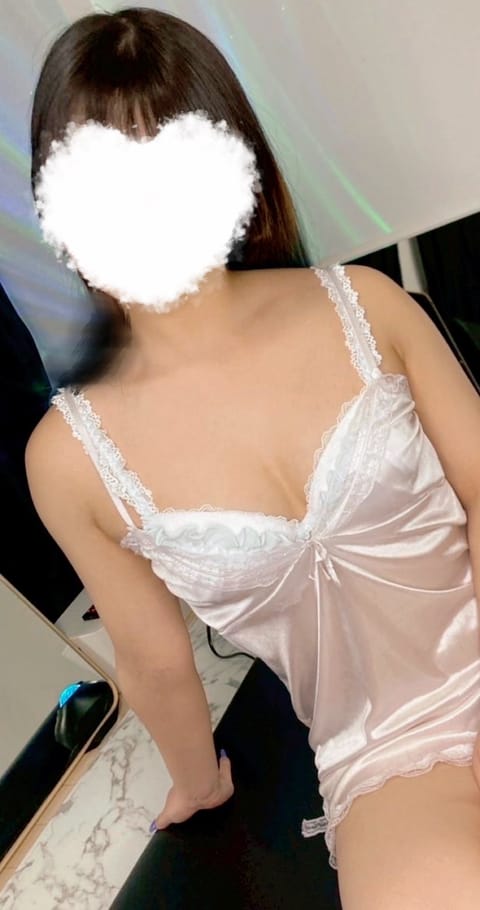 昨晩と今日のお昼も来てくださったお兄様たちありがとうございました🍀

今日の夜もお部屋にいますのでお兄様に会えるの楽しみ