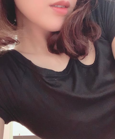 グッドモーニング😍
はずきです
今日は府中にいます。
日頃の疲れを癒しますよ💕
10時からご予約承っております💕
是非是