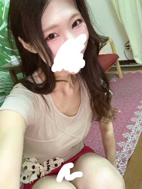 こんにちは☀️｡°
寒暖差激しくて毎日着るものに困ってるさくらです🌸*･

今週のシフトが決まりました🐣🤍
11日(月)