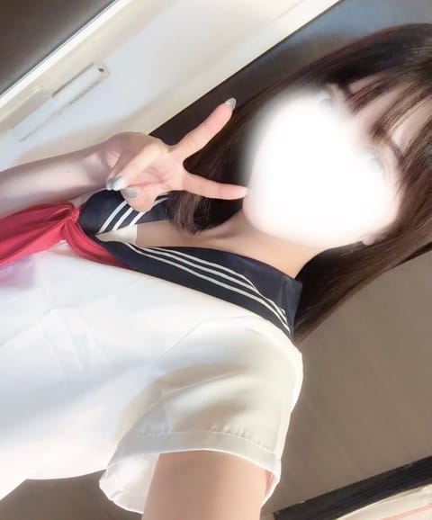 お客様から頂いたセーラー服🤍