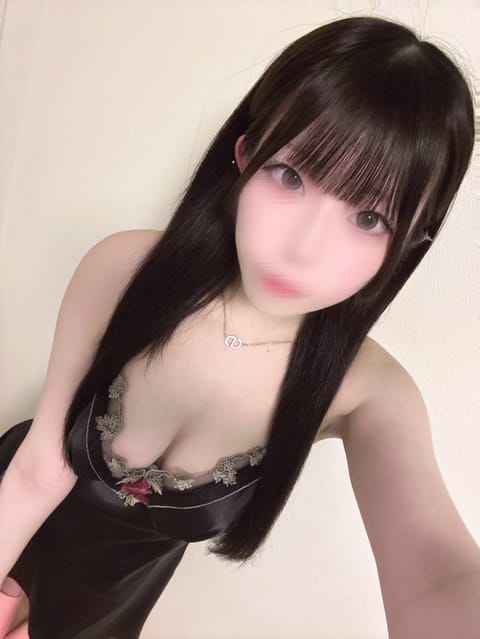 本日急遽22-5で恵比寿ルーム出勤します！ 台風も思ったより大丈夫だったし土曜の夜一緒に楽しも〜ᐡっ·̫ ‹｡ᐡ💕💕