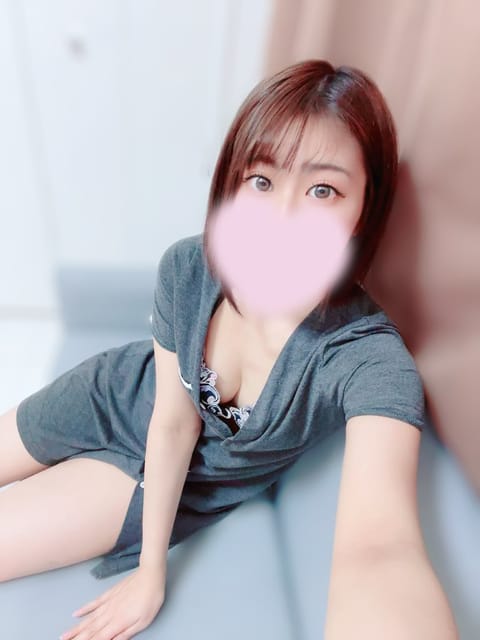 りこ出勤しました♡
今夜もお待ちしてます🌙