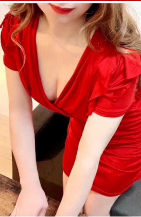 本日24-3時🩷次回17(土)日本橋23(金)堺筋本町⏰24-3時です😃さっばりシャワーと心地よいマッサージで癒されませ