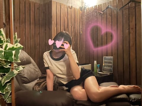 予定よりはやめに出勤🌸
今週のご褒美摂取しにおいで🥰
23時まで、ご来店お待ちしてます💓

#上野メンエス #メンズヘッ