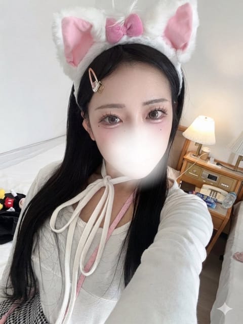 おはようございます🎀
本日14-5時で出勤します𖤐 -
外は暑いと思うのでお部屋涼しくして待ってます❣️