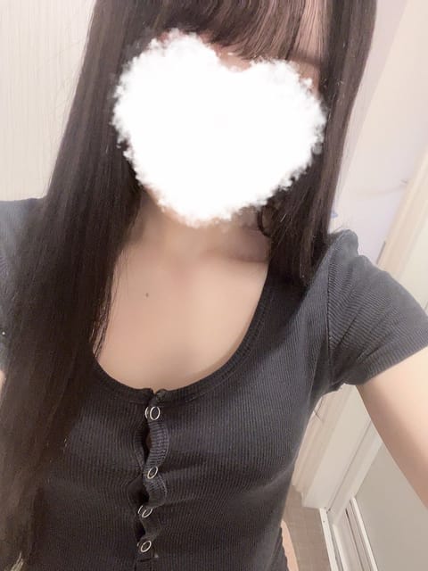本日渋谷ルームにいます！
スタートから本指名様ご予約ありがとうございます✨️
朝までいるのでご予約お待ちしております💗