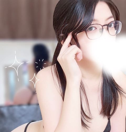【本日のスケジュール👓】

浦和/〜22:30✨

恥ずかしながら家にコンタクトを忘れたため、本日眼鏡でのご対応となりま