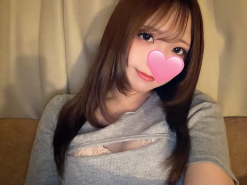 昨日もたくさんありがとうございました🐰🎀

今日も静岡ルーム🏠で🕐14:00-2:00です！台風来てるみたいなのでお気を