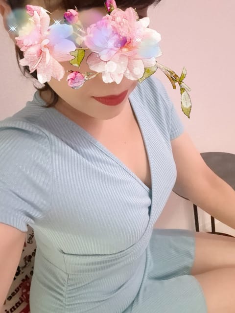 来週の予定決まりました😊
本日、明日とあわせてよろしくお願いします🙏

🌺今日 18〜25時　荻窪南口ルーム
🌺19日(