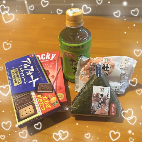 気になってくれてたみたいですごくうれしかったよ♡

差し入れもこんなに用意してくれてると思ってなくて
びっくり😭♡

話
