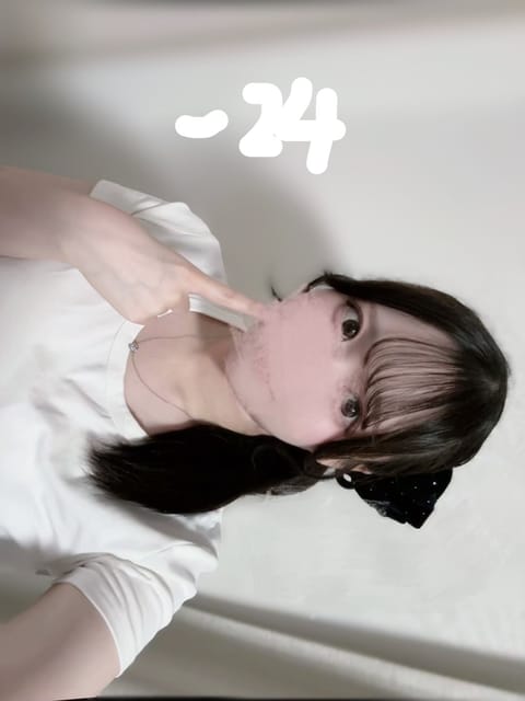 -24
諸事情によりまつげがありません( ´:ω:` )
お待ちしてます—̳͟͞͞ ☆