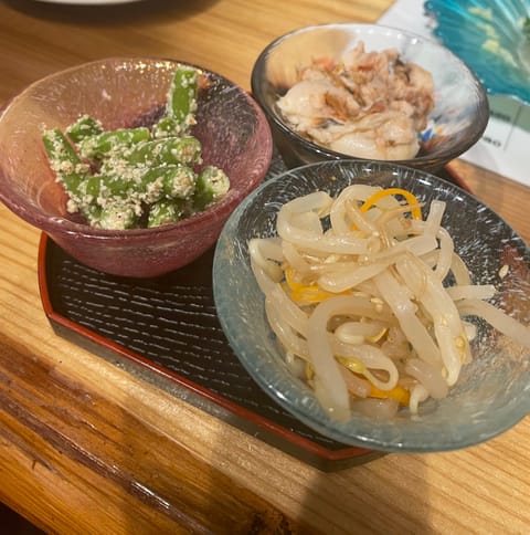 こんばんは🌙*ﾟ
雨が少し降って風が出てきて過ごしやすくなりましたね😊
昨日は立ち呑みに行ってきました✨
安くて美味しか