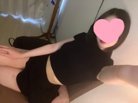 本日出勤です🌻
事前ご予約ありがとうございます🥰
暑い中会いに来てくれるの嬉しい🥹🥹

まだ2枠ほど空きあるので、お近く