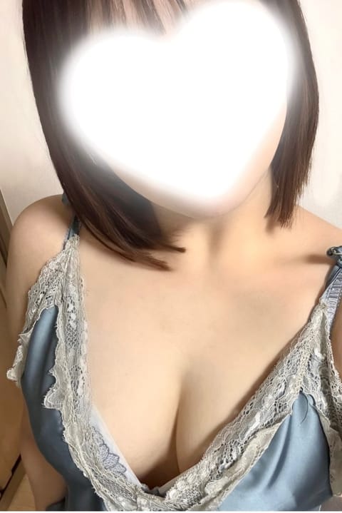 華金ですね✨
27:00までお部屋います💆
一週間の疲れを癒します🫧
ドMな方お待ちしてます😏