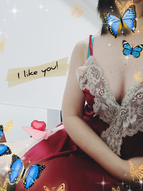 こんにちは！

次回出勤は
3/18(水) 19:00〜22:00
となります♪

短い時間ですので
お早めにご予約いた