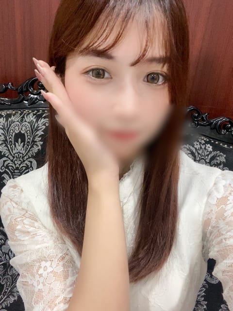 はじめまして✨
REMIS(@remis_senjyu436)さんにてお世話になる事になりました、瀬尾結月といいます(❁