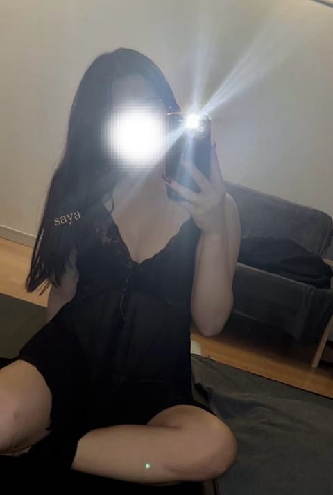 昨日も沢山ありがとうございました💘
久しぶりに出勤したら興奮しちゃった！笑

次回は4/19(日)13:30〜です🫶🏻
