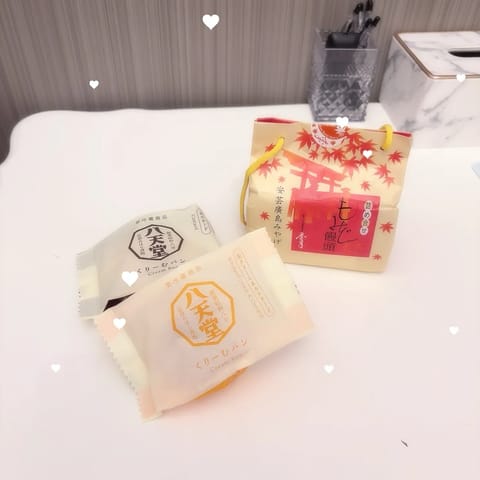 昨日ありがとうございましたᐢ ᴗ ‧̫ ᴗ ᐢ♩

仲良ぴさんいつも差し入れありがとうお土産め〜〜ちゃうれしかった🎀これ