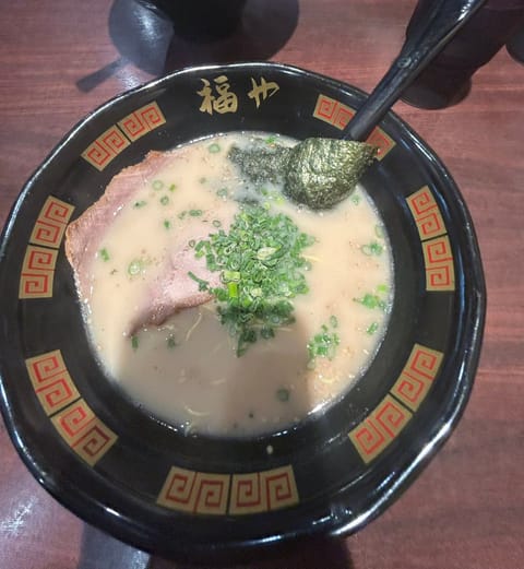 おはようございます☀️

昨日はひなののことを指名してくれる方が多くてとても嬉しかったです🥰

またマッサージしてもらい
