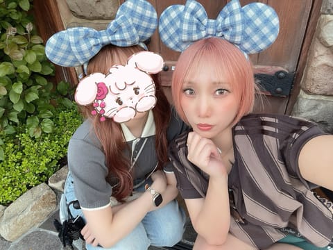 友達と🐭🏰ランドいってきたよーん！
いい天気で最高だったのに
美女と野獣🌹🦁乗れる！って前に
運転見合わせになってしょっ
