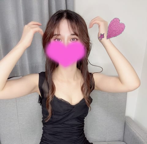 藤原あやです🌹

本日、0時~5時まで代々木で出勤です！

お疲れの身体、ぜひ癒されに来てください🥰